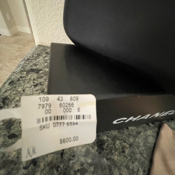 Chanel Sunglasses with Rhinestones - Picture 5 of 7